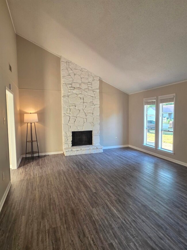 4098 Mimosa Hill Ln