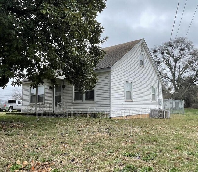 110 S Old White Horse Rd House House Rental in Greenville, SC