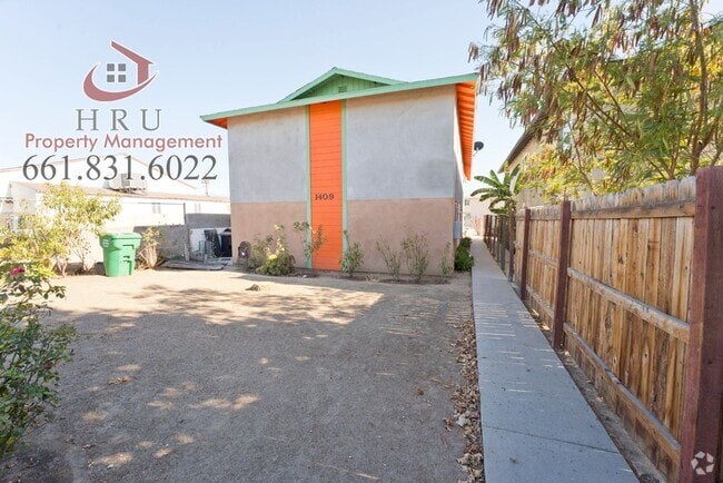 Building Photo - 1409 Lincoln St Unit D Rental