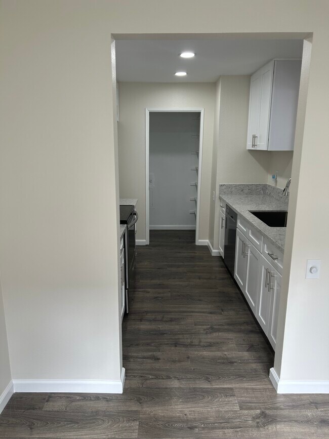 Photo - 1109 Tivoli Ln