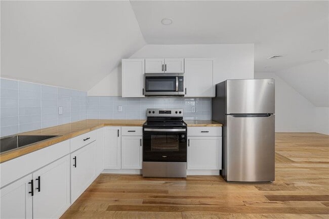 30 Cypress St Unit 3