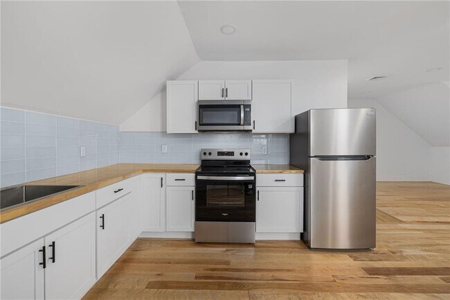 Photo - 30 Cypress St Unit 3