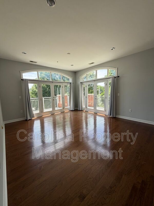 Photo - 1903 Kenilworth Ave