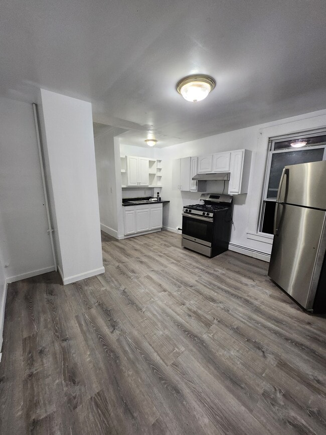 Building Photo - 84 Salem St Unit 2 floor B Rental