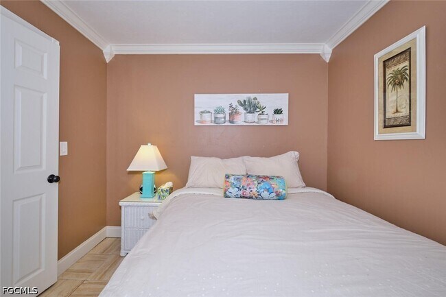 Photo - 4707 SE 5th Ave Unidad 102