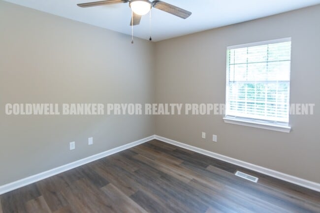 Photo - 5722 Moody Sawyer Rd