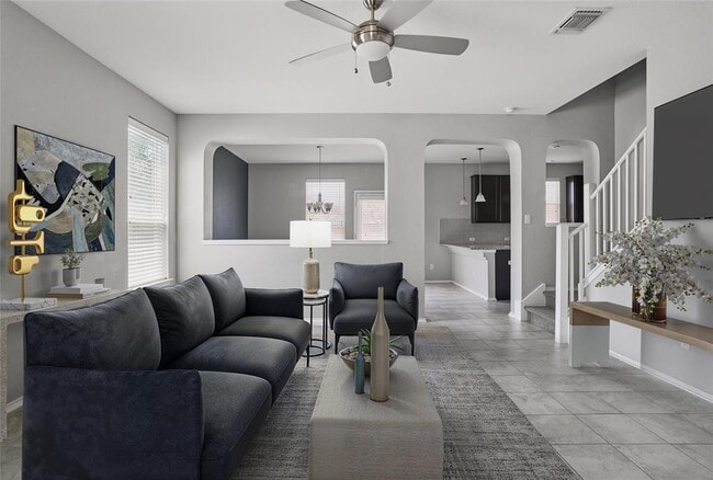 Photo - 144 Holstein St