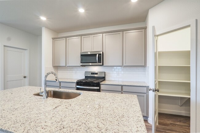 Building Photo - 3918 Windy Whisper Dr