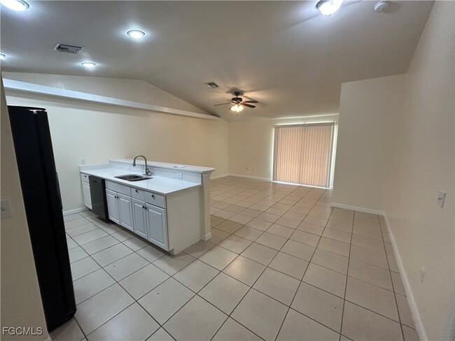 Photo - 332 Grant Blvd