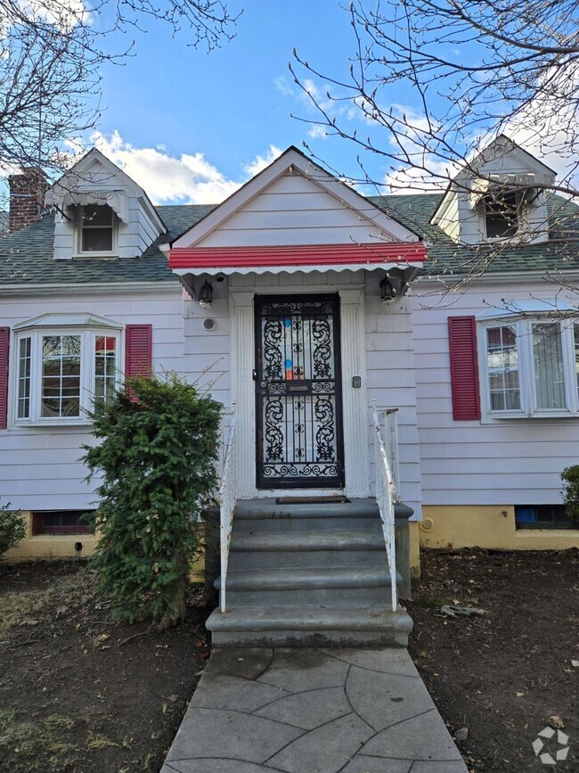 Building Photo - 431 Calhoun Ave Rental