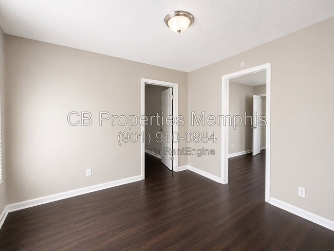 Photo - 2692 Select Ave