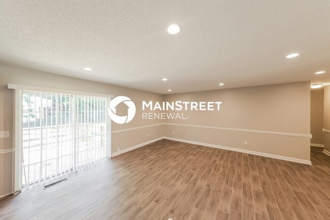 Photo - 3 Bedroom Pet-Friendly Home in MCCALLA, AL with Main Street Renewal