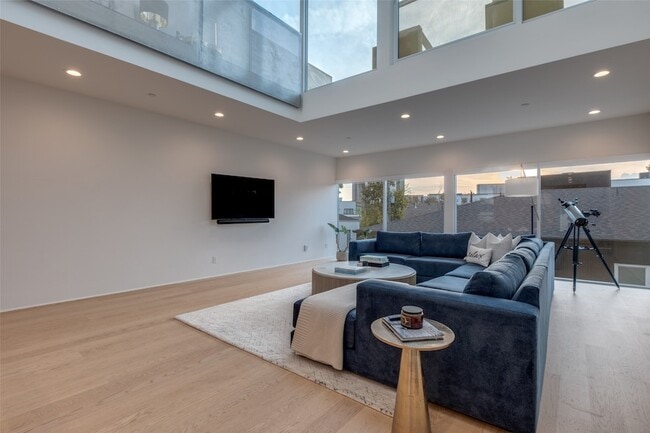 Photo - 4626 Coles Manor Pl