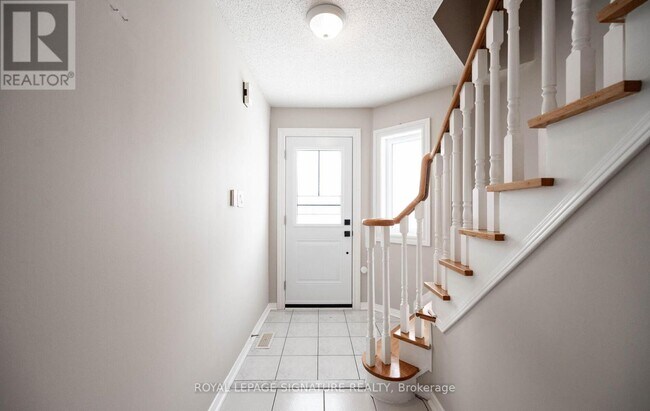 Photo - 455 Apache Ct