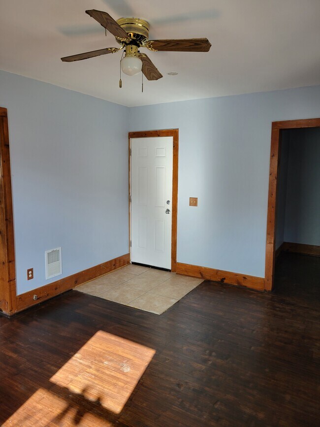 Living Roon2