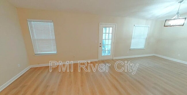 Photo - 502 Tidal Wave Ln