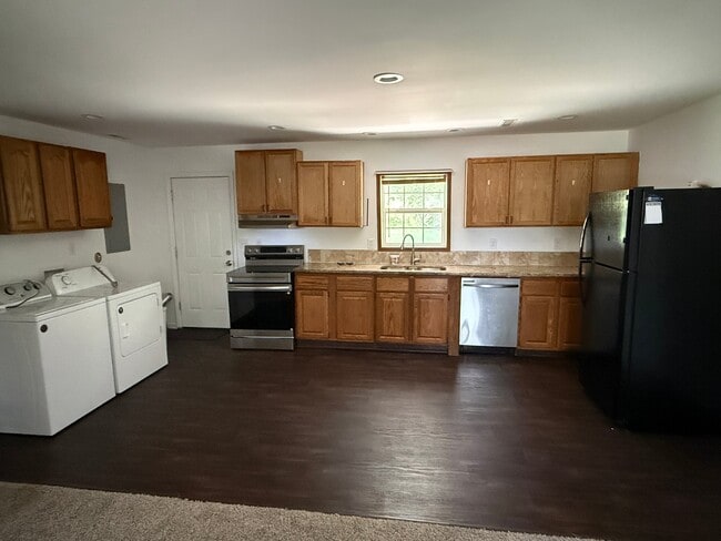 Photo - 17 Warsen Ave