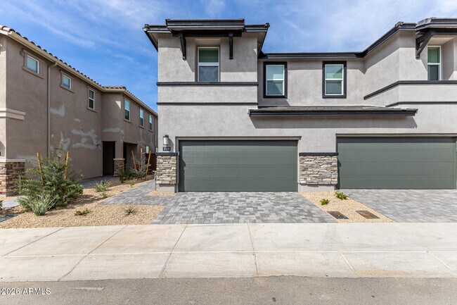 Building Photo - 21114 N 58th St