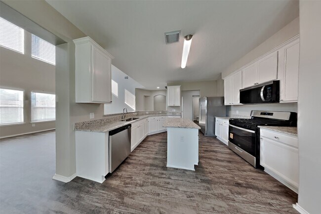 Photo - 5015 Mossy Bridge Dr