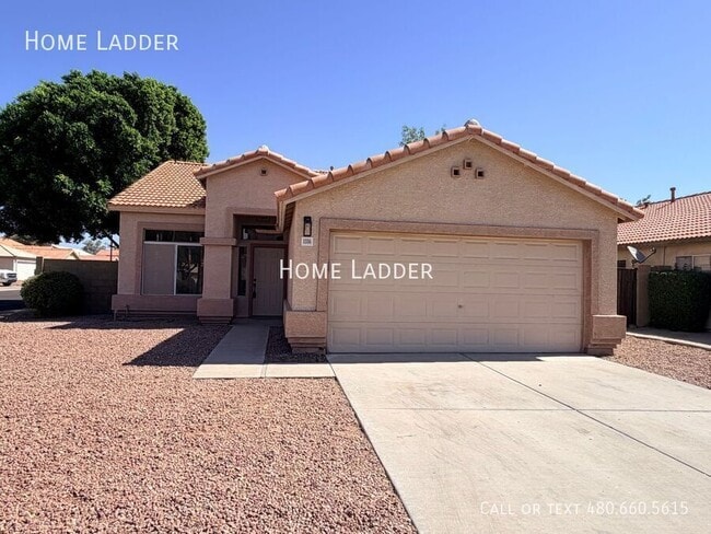 Building Photo - 1336 E Tradewind Dr