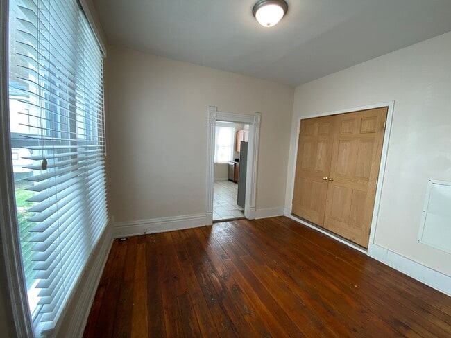 223-225-225 W 8th Ave Unit 223