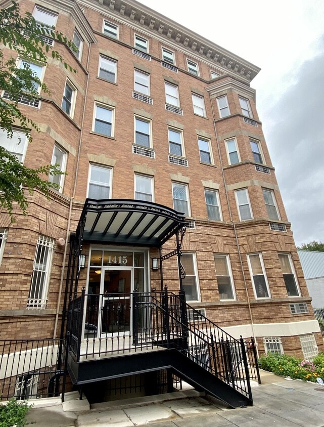 Photo - 1415 Chapin St NW (Washington, DC)