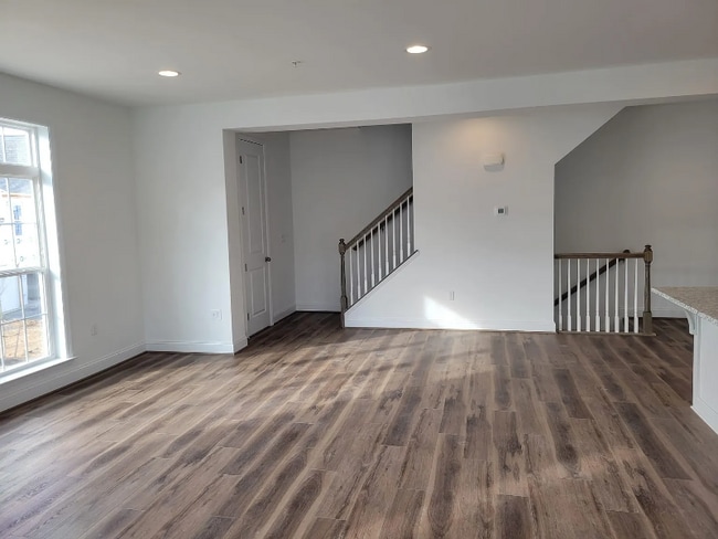 Photo - 3118 Detweiler Ln