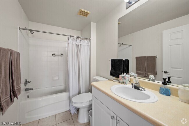 Building Photo - 15630 Ocean Walk Circle Unit 214 Rental