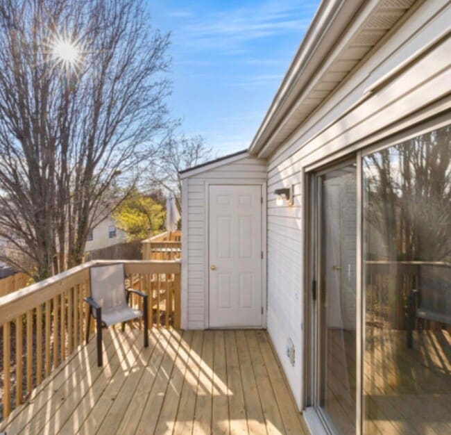 Photo - 3685 Squires Woods Way