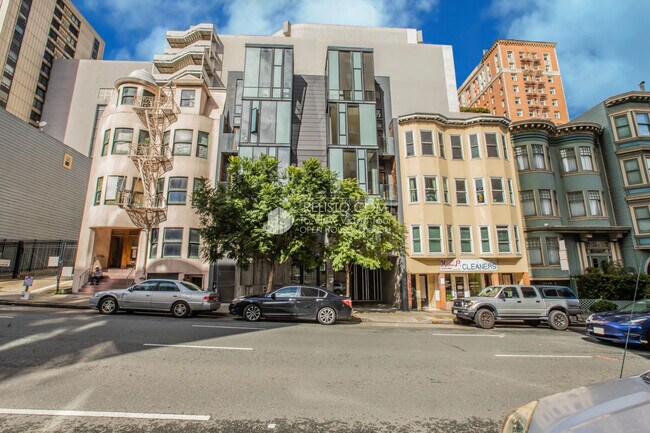 Photo - 1020 Pine St Unidad 501