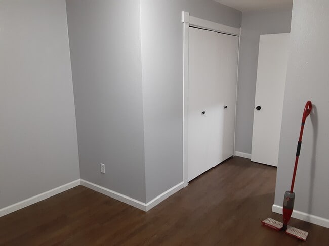 1 of 2 bedrooms - 210 Leighton Dr Unit 2