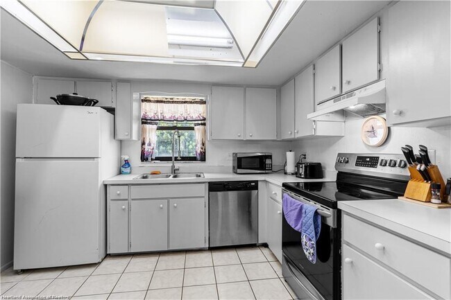 Photo - 4320 Thompson Ave