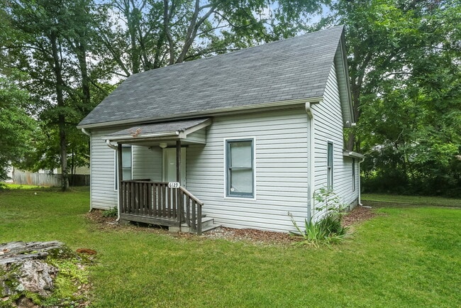 Photo - 6129 Sorrell St NE