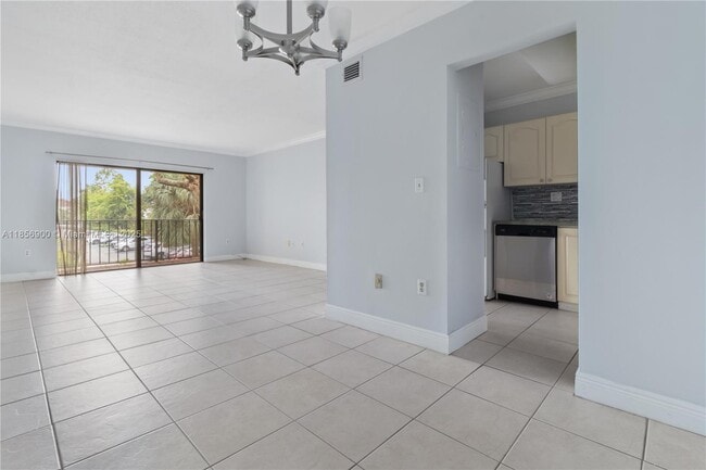 Building Photo - 10413 N Kendall Dr Unit B208 Rental