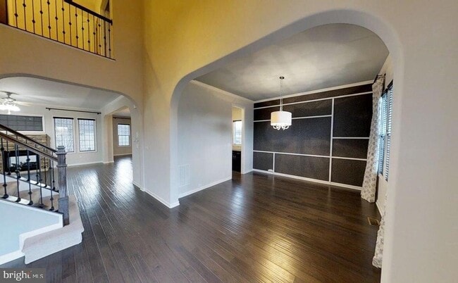 Photo - 141 Coachman Cir