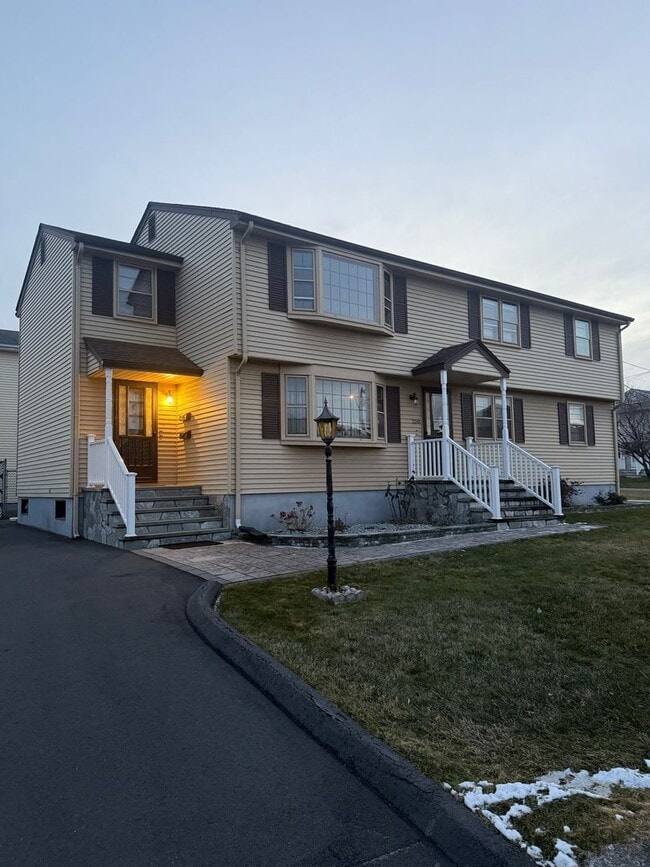 Building Photo - 250 Oakland Ave Unit 250 Oakland Ave #2