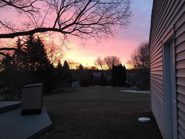 Photo - 2167 Hilltop Dr
