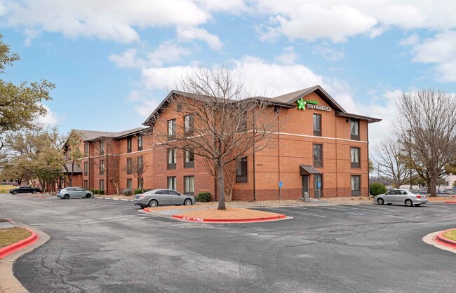 Furnished Studio-Austin - Metro