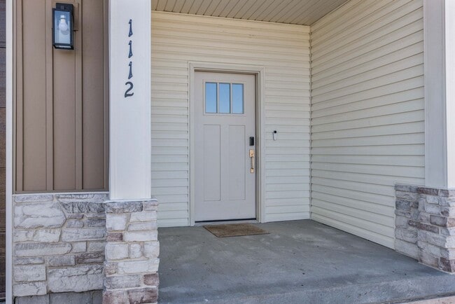 Photo - MODERN 3 BED 2.5 BATH TOWNHOME IN SAINT ANTHONY