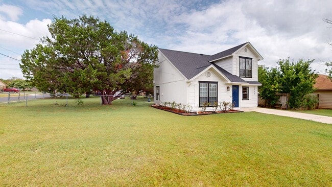2206 Lazy Ridge Dr