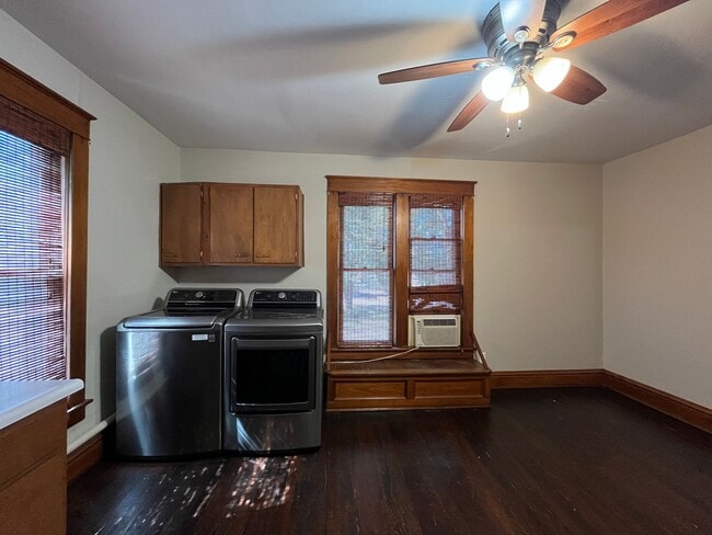 Photo - 304 S Lake St Unit B