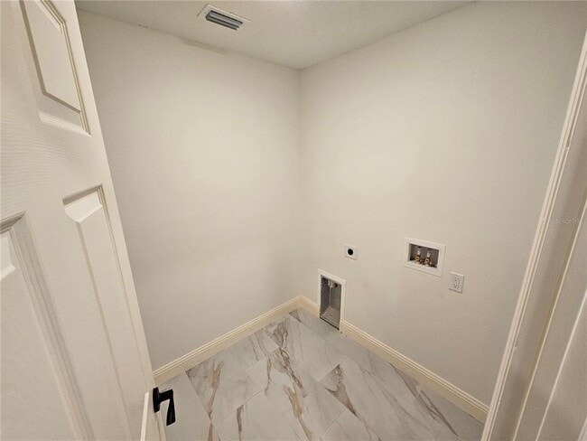 Photo - 1640 Strathmore Cir