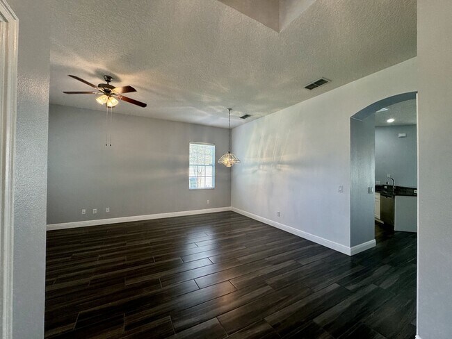 Photo - 11056 Dawnview Ln