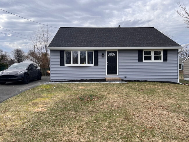 Building Photo - 312 Summer Ave