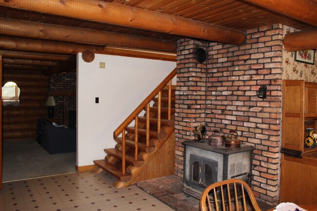 Photo - 502 Snowberry Ln