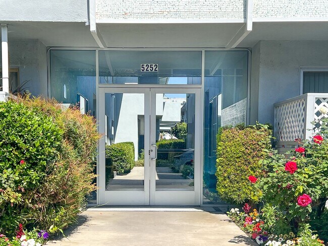 Corteen Apartments