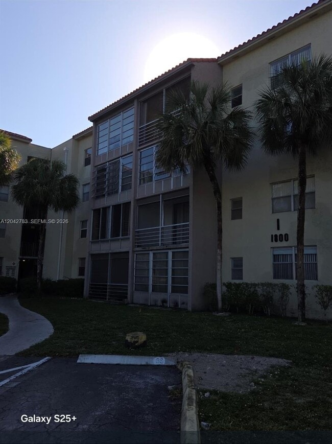 Photo - 1800 SW 81st Ave Unidad 1417