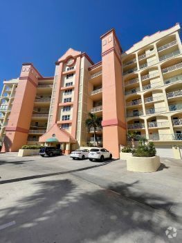 Building Photo - Sought-after Oleander condo available for ... Unit 403