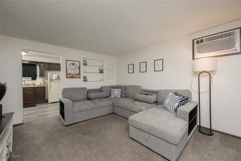 Photo - 227 N Berger St