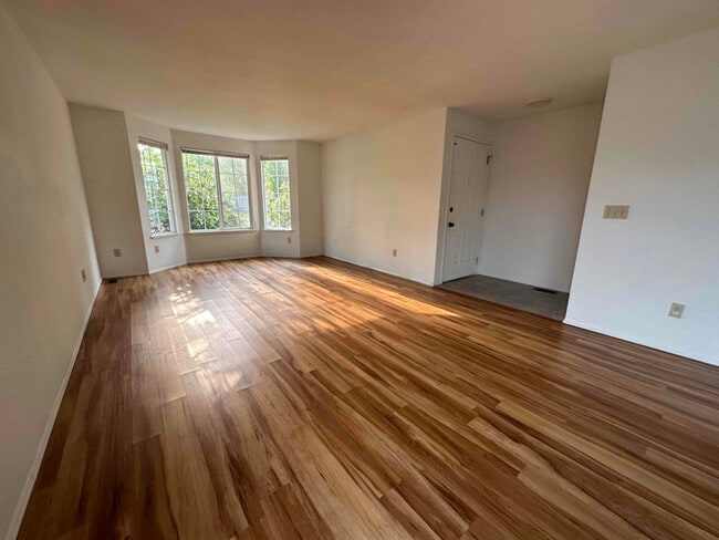 Photo - 2815 E Section St